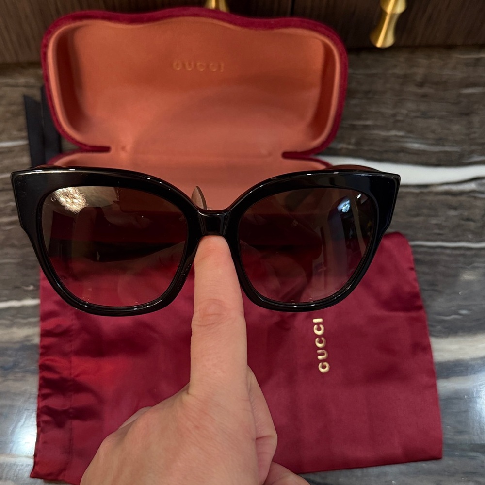 ❤️GUCCI Acetate Square Frame Web
Sunglasses GGOO59S Black
Tortoise 🖤 like NEW - Picture 8 of 17